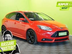Punainen Käytetty 2014 Ford Focus ST Sedan | 16 800 € (Perustarjous)