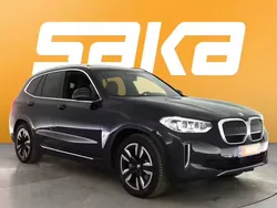 Sininen Käytetty 2021 BMW iX3 Comfort Edition Katumaasturi | 29 600 € (Perustarjous)