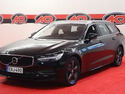 Musta Käytetty 2019 Volvo V90 Momentum Farmari | 18 900 € (Supertarjous)