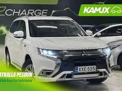 Valkoinen Käytetty 2018 Mitsubishi Outlander P-HEV Instyle Farmari | 13 900 € (Perustarjous)