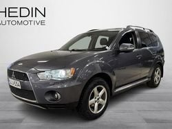 Harmaa Käytetty 2011 Mitsubishi Outlander Instyle Katumaasturi | 10 980 € (Perustarjous)