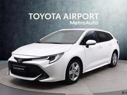 Valkoinen Käytetty 2022 Toyota Corolla Edition Farmari | 26 990 € (Perustarjous)