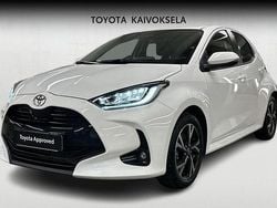 Valkoinen Käytetty 2024 Toyota Yaris Hybrid Plus Viistoperä | 24 490 € (Hyvä tarjous)
