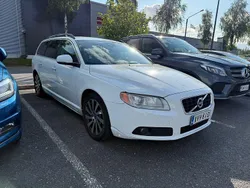 Käytetty 2013 Volvo V70 Momentum Farmari | 6 400 € (Hyvä tarjous)