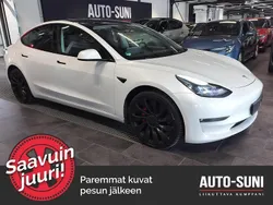 Käytetty 2023 Tesla Model 3 Performance Sedan | 34 790 € (Perustarjous)
