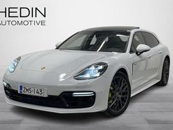 Käytetty 2018 Porsche Panamera 4 Sport Turismo Sedan | 49 490 € (Perustarjous)
