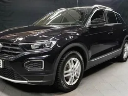 Musta Käytetty 2021 VW T-Roc Sportline Katumaasturi | 24 900 € (Perustarjous)