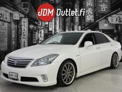 Käytetty 2010 Toyota Crown Sedan | 17 890 €