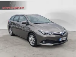 Käytetty 2017 Toyota Auris Farmari | 13 470 € (Perustarjous)