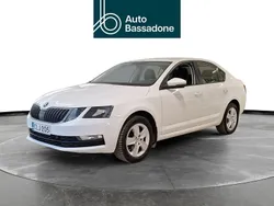 Valkoinen Käytetty 2018 Skoda Octavia Ambition Viistoperä | 13 580 € (Hyvä tarjous)