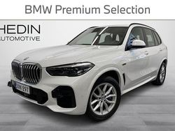 Valkoinen Käytetty 2022 BMW X5 M Sport Katumaasturi | 62 900 € (Kallis)