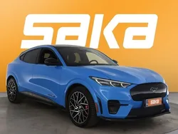 Sininen Käytetty 2022 Ford Mustang Mach-E GT Katumaasturi | 41 800 €