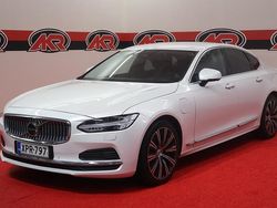 Valkoinen Käytetty 2022 Volvo S90 Business Edition Sedan | 27 400 € (Perustarjous)