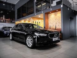 Musta Käytetty 2020 Volvo S90 Momentum Sedan | 18 950 € (Perustarjous)