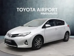 Hopea Käytetty 2014 Toyota Auris Active Viistoperä | 13 470 € (Perustarjous)
