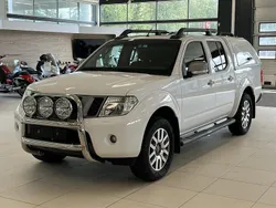 Valkoinen Käytetty 2015 Nissan Navara Nouto | 27 990 € (Perustarjous)