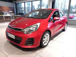 Punainen Käytetty 2015 Kia Rio LX Viistoperä | 6 190 € (Perustarjous)