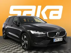 Käytetty 2023 Volvo V60 CC Business Edition Farmari | 37 700 € (Perustarjous)