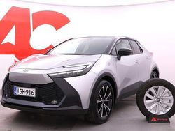 Metallic silver / bl Käytetty 2025 Toyota C-HR+ Anniversary Katumaasturi | 43 490 €