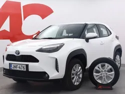 040 / valkoinen Käytetty 2024 Toyota Yaris Cross Active Katumaasturi | 29 490 € (Perustarjous)