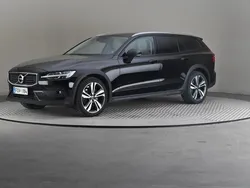 Käytetty 2021 Volvo V60 CC Business Edition Farmari | 33 900 € (Perustarjous)