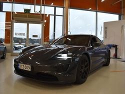 Käytetty 2020 Porsche Taycan 4S Sedan | 62 900 € (Perustarjous)