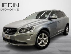 Harmaa Käytetty 2016 Volvo XC60 Business Edition Katumaasturi | 22 800 € (Perustarjous)