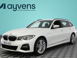 Valkoinen Käytetty 2021 BMW 330e M Sport Farmari | 33 900 € (Hieman kallis)