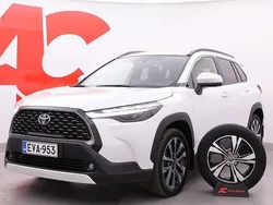 Valkoinen Käytetty 2024 Toyota Corolla Cross Edition Katumaasturi | 39 490 € (Perustarjous)