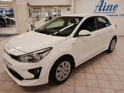 Valkoinen Käytetty 2023 Kia Rio LX Viistoperä | 14 290 € (Perustarjous)