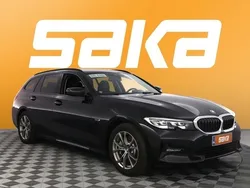 Musta Käytetty 2022 BMW 330e Sport Line Farmari | 28 890 € (Supertarjous)
