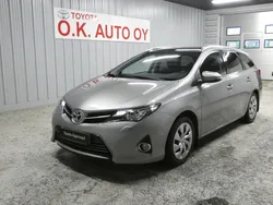 Harmaa Käytetty 2014 Toyota Auris Touring Sports Premium Farmari | 11 880 € (Perustarjous)