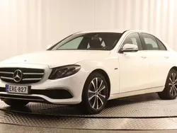 Valkoinen Käytetty 2019 Mercedes E300 Avantgarde Edition Sedan | 33 900 € (Kallis)