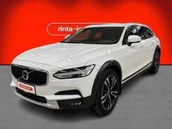 Valkoinen Käytetty 2017 Volvo V90 CC Momentum Farmari | 26 900 € (Perustarjous)