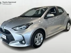 Hopea Käytetty 2024 Toyota Yaris Active Viistoperä | 23 990 € (Hieman kallis)