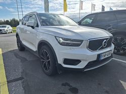 Valkoinen Käytetty 2018 Volvo XC40 Business Edition Katumaasturi | 18 490 € (Kallis)