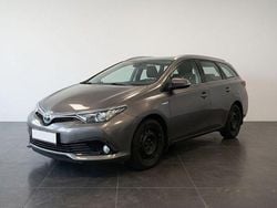 Ruskea Käytetty 2018 Toyota Auris Comfort Farmari | 17 900 € (Kallis)
