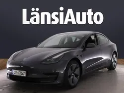 Harmaa Käytetty 2023 Tesla Model 3 RWD Sedan | 24 790 €