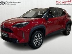 Punainen Käytetty 2023 Toyota Yaris Cross Katumaasturi | 25 900 € (Hyvä tarjous)