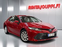 Punainen Käytetty 2020 Toyota Camry Active Sedan | 28 170 € (Hyvä tarjous)