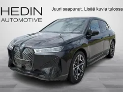 Käytetty 2022 BMW iX Sport Line Katumaasturi | 53 900 € (Perustarjous)