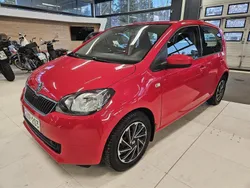 Punainen Käytetty 2016 VW up! move up! Viistoperä | 7 980 € (Perustarjous)
