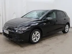 Käytetty 2025 VW Golf VIII Comfortline Viistoperä | 39 500 € (Kallis)