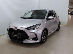 Hopea Käytetty 2021 Toyota Yaris Style Viistoperä | 23 490 € (Kallis)