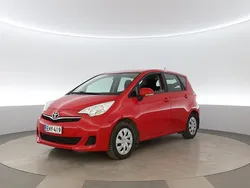 Käytetty 2011 Toyota Verso-S Sol Tila-auto | 5 490 € (Hyvä tarjous)