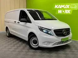 Valkoinen Käytetty 2023 Mercedes Vito Tila-auto | 39 900 € (Perustarjous)