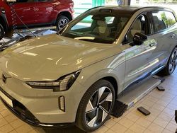 Gris Usado 2025 Volvo EX90 Performance SUV | 91 800 €