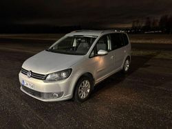 Käytetty 2011 VW Touran Highline Tila-auto | 8 900 €