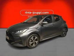 Harmaa Käytetty 2024 Toyota Yaris Hybrid Plus Viistoperä | 24 800 € (Perustarjous)