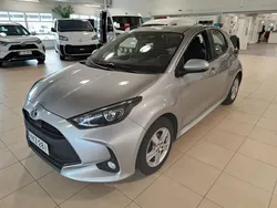 Hopea Käytetty 2022 Toyota Yaris Active Viistoperä | 18 950 € (Perustarjous)